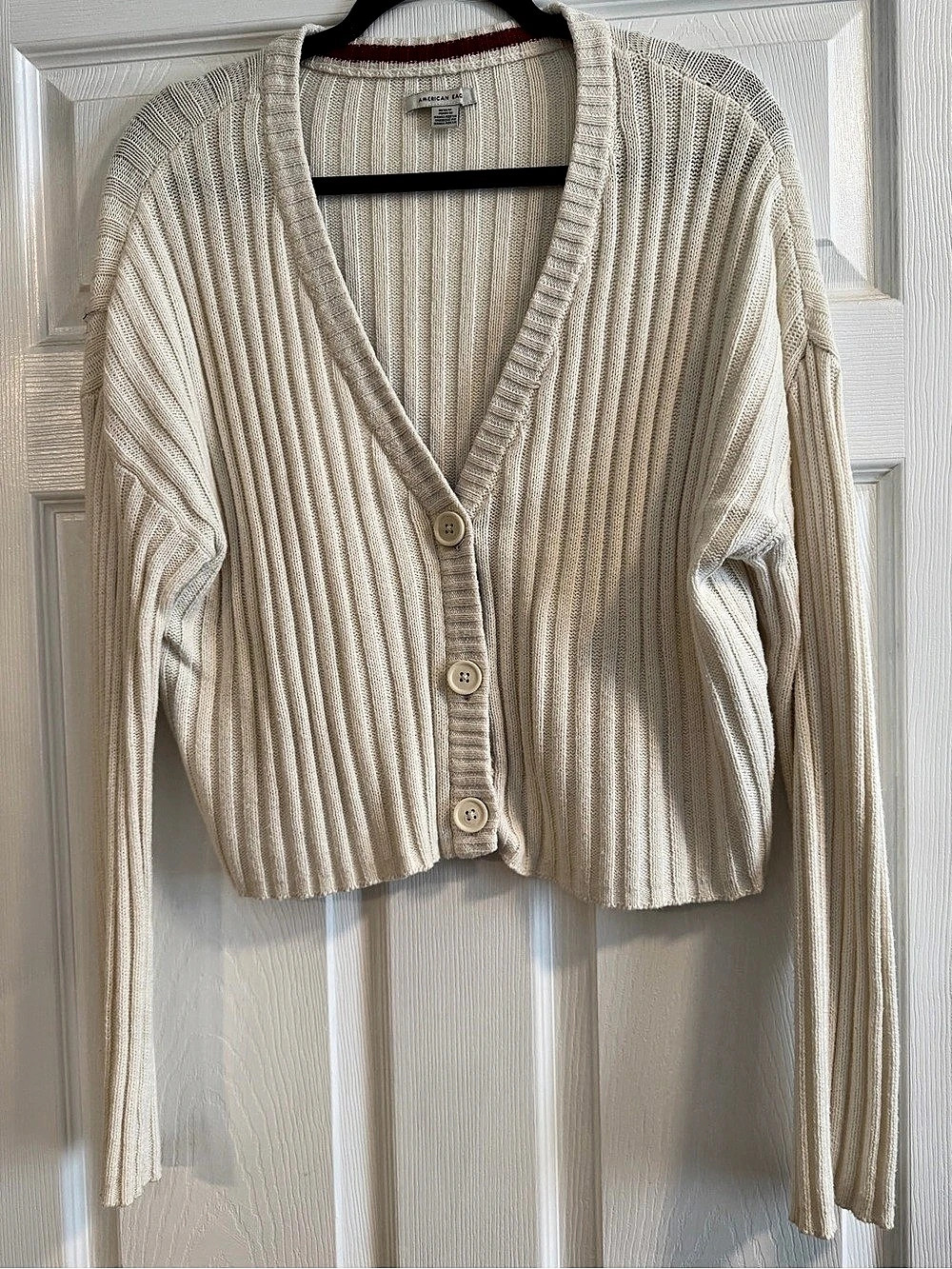 American Eagle Ribbed Button Front Cardigan in Cream Size Medium